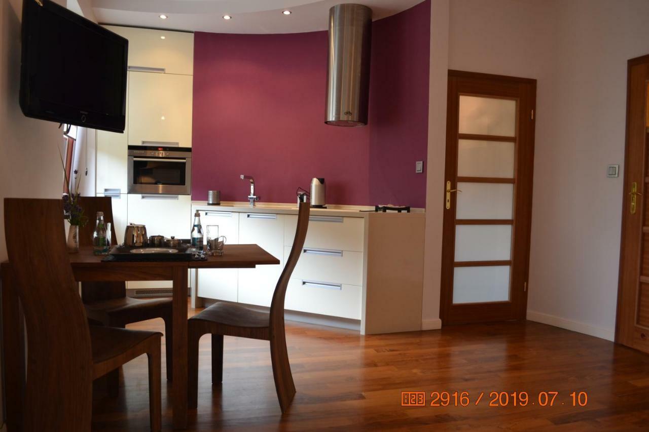 Apartament Parkowa Polana Z Ogrodem Appartamento Polanica-Zdrój Esterno foto