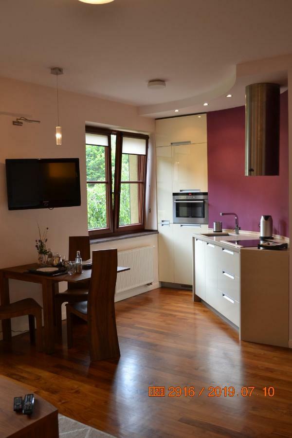 Apartament Parkowa Polana Z Ogrodem Appartamento Polanica-Zdrój Esterno foto